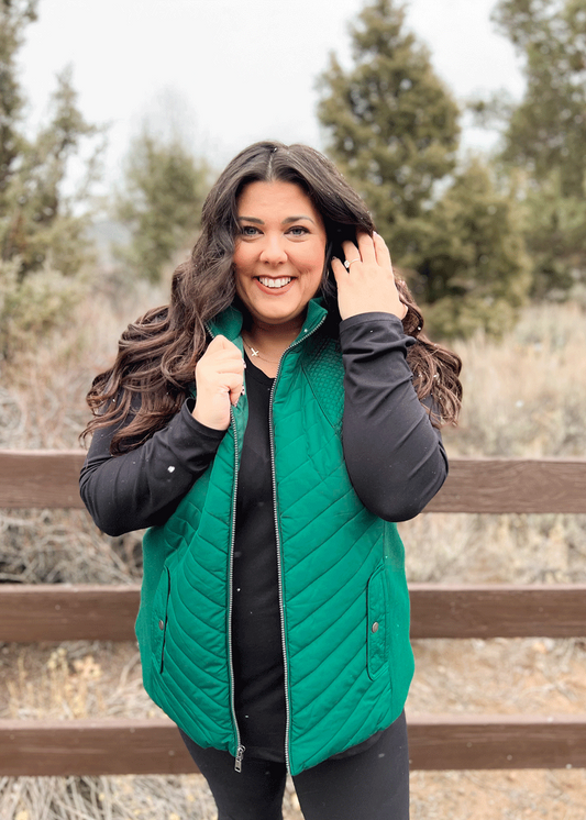 Elevate Your Style: Unveiling the Hunter Zip-Up Vest, Your Urban Essential