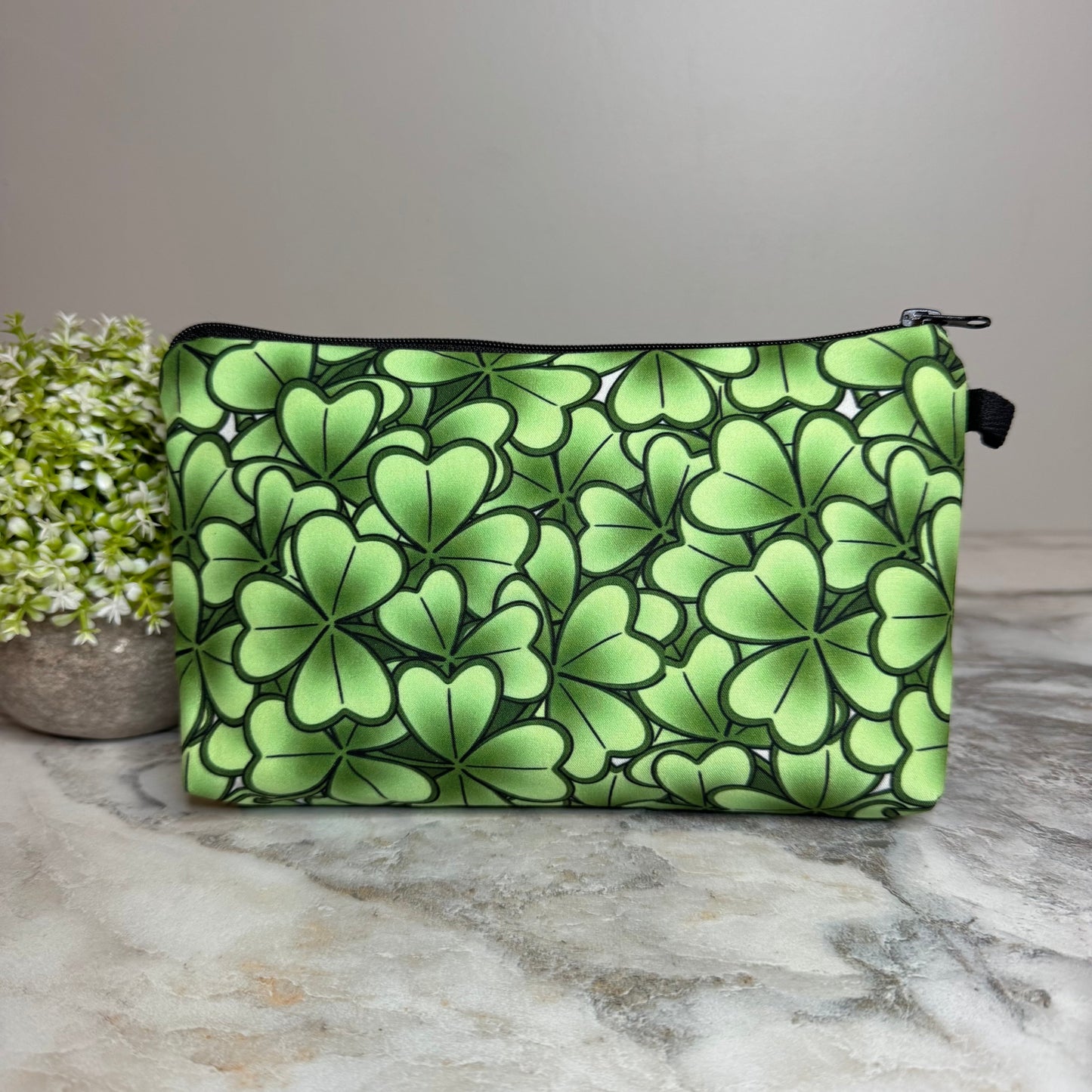 St. Patrick’s Day - Green Clover zipper pouch by Arimel by Emily
