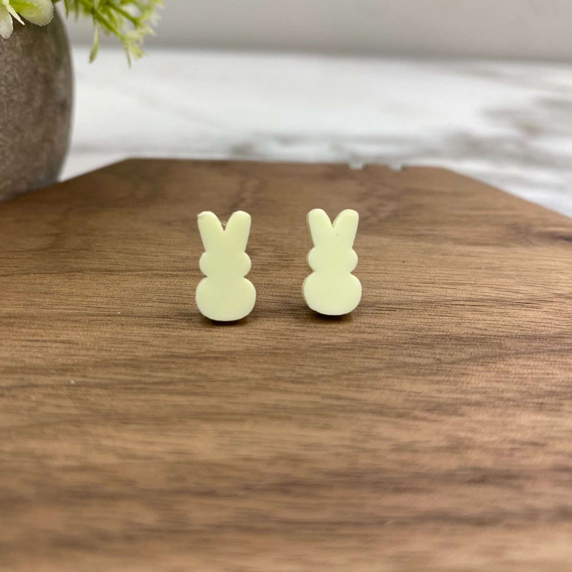 Bunny - Yellow Easter earring by Arimel by Emily
