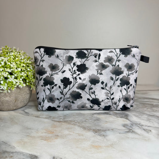 Grey Black Shadow pouch by Arimel by Emily